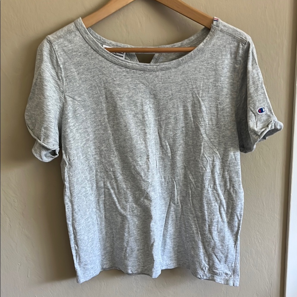 Champion Shirt Size L